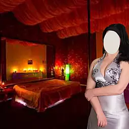 Laura Tantra Nuru Tao