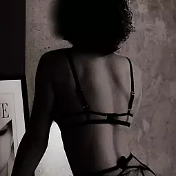 Zoya 20 letnia zmysłowa masażystka