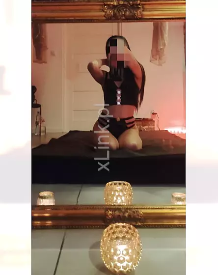 Śliczna Anna Masaż