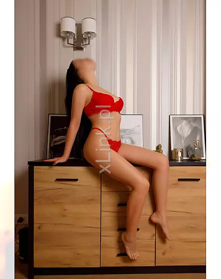 Aida -Blissful Massage