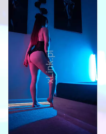 Linda -Cosmos Massage